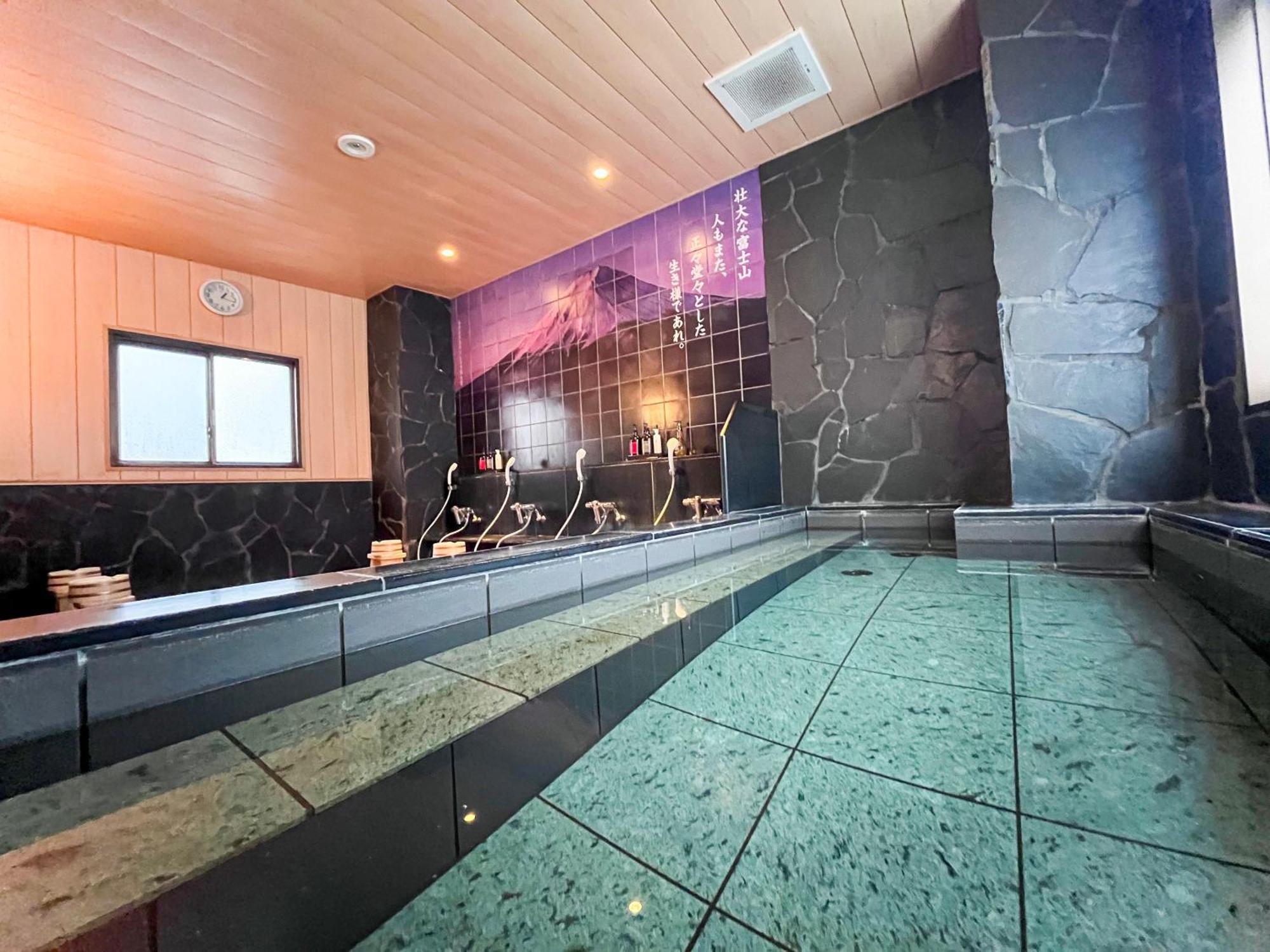 Hotel Crown Hills Fujinomiya Bagian luar foto